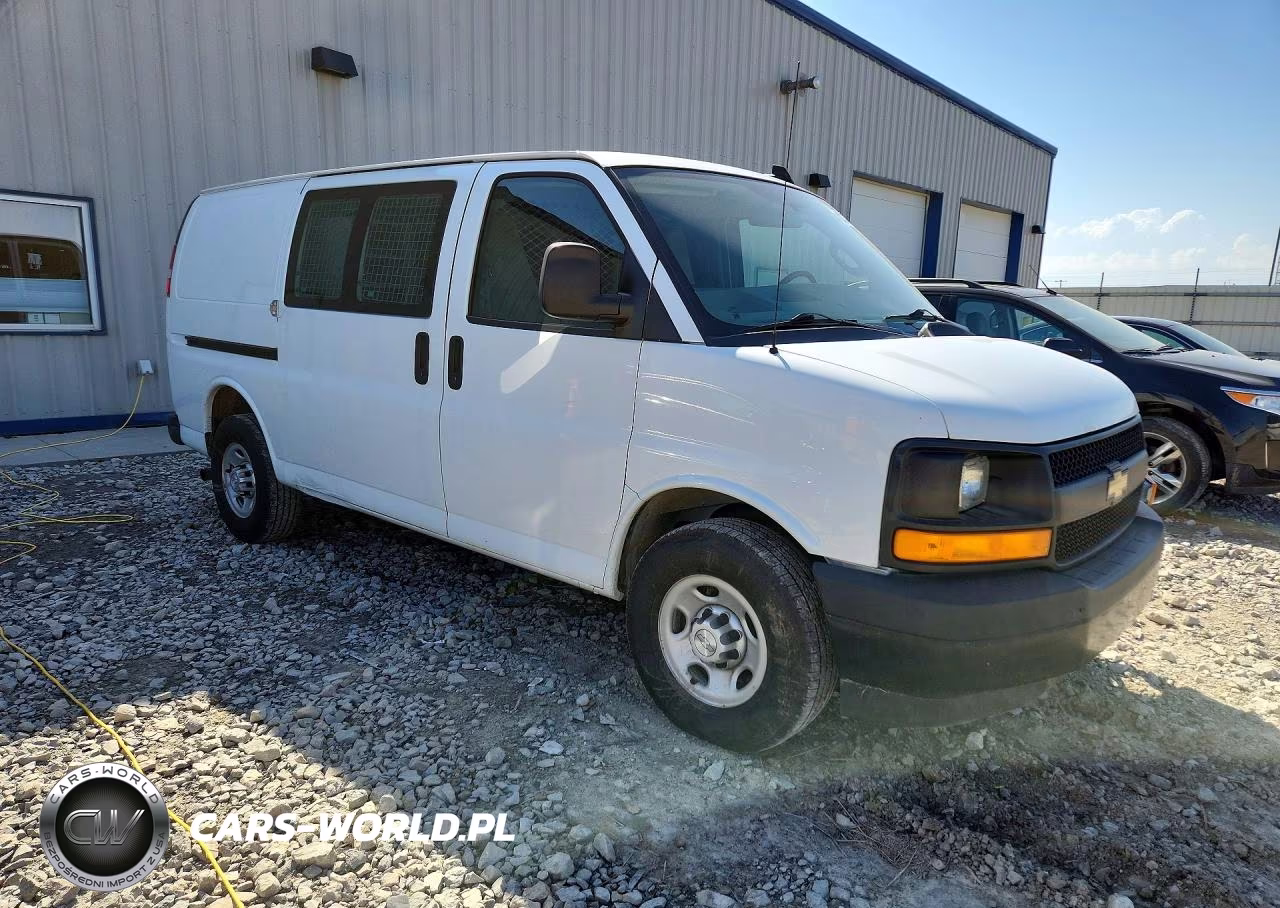 2017 Chevrolet Express G2500 VIN:1GCWGAFFXH1108462 - 4