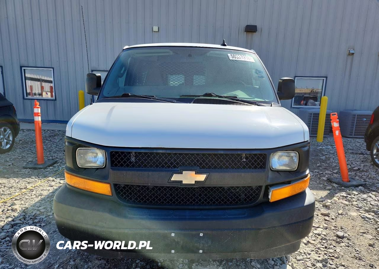 2017 Chevrolet Express G2500 VIN:1GCWGAFFXH1108462 - 5