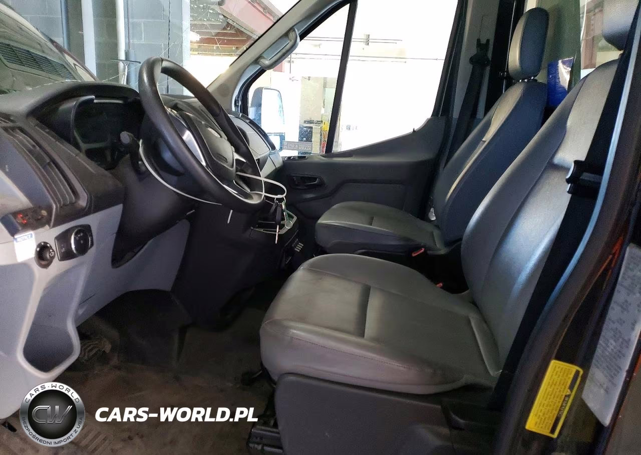 2018 Ford Transit Box Truck VIN:1FDBF9ZM8JKB47637 - 7
