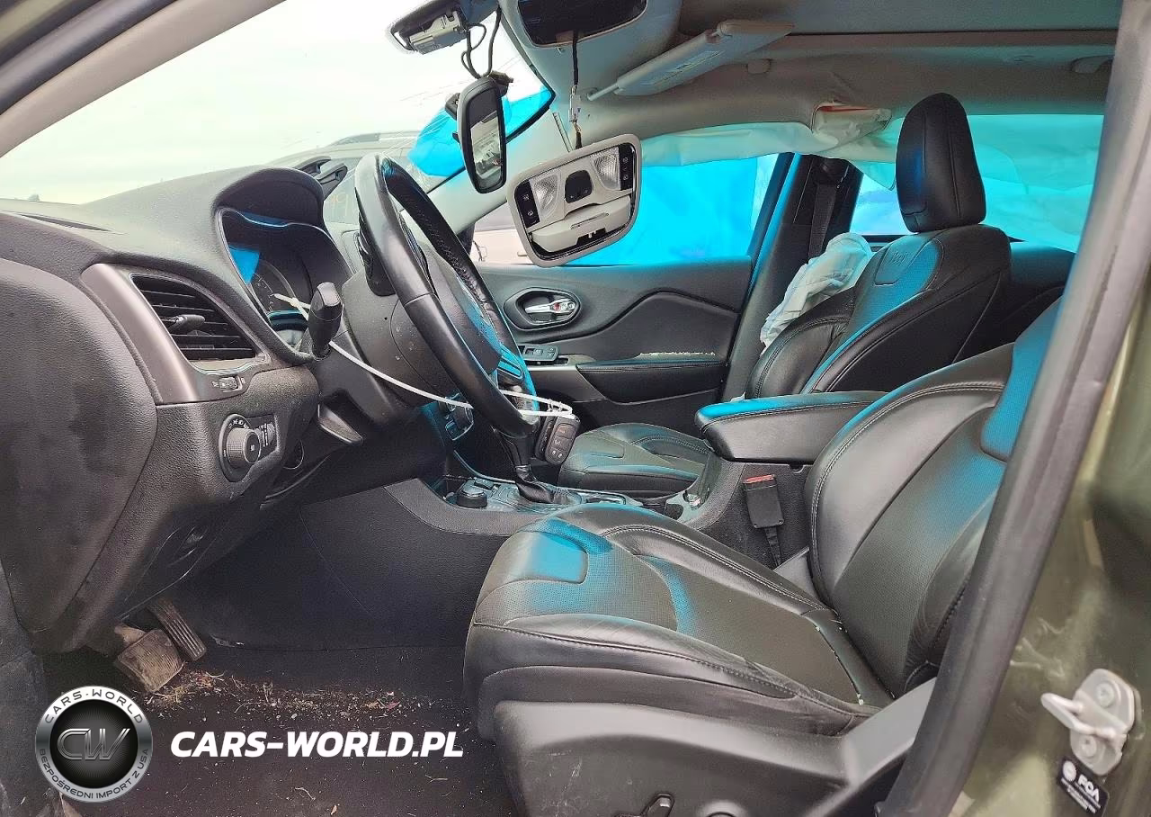 2021 Jeep Cherokee Latitude Lux VIN:1C4PJMMX7MD175077 - 7