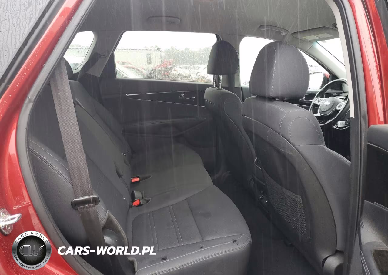 2020 Kia Sorento L VIN:5XYPG4A32LG709389 - 11