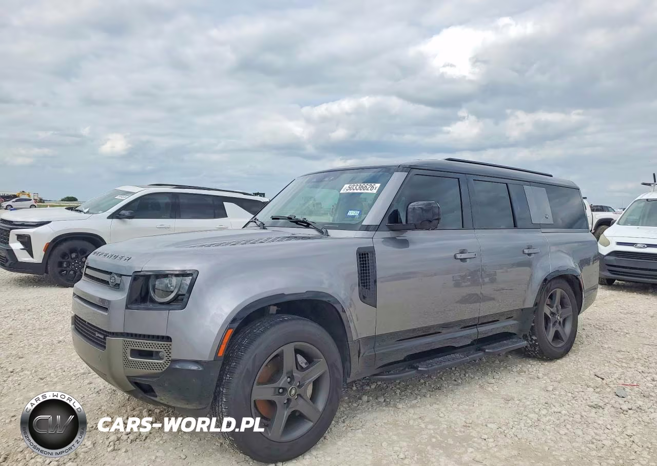 2023 Land Rover Defender 130 X-Dynamic Se