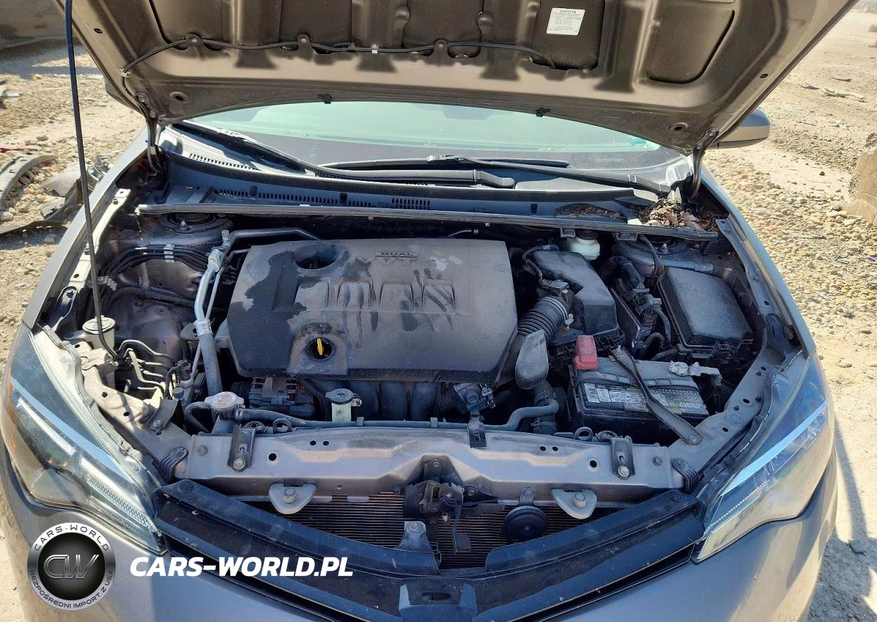 2018 Toyota Corolla Le VIN:5YFBURHE4JP842994 - 11