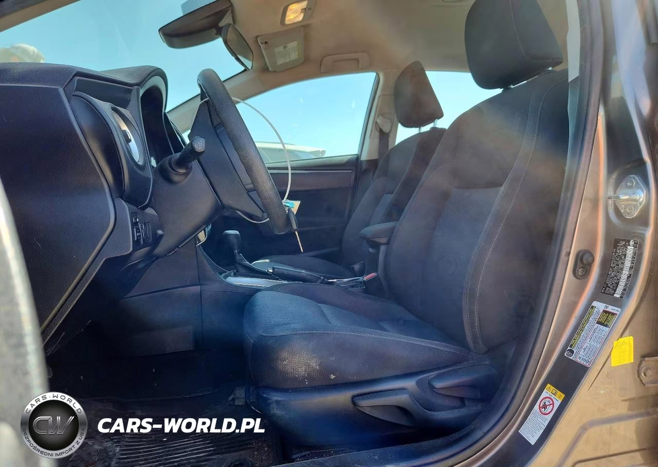 2018 Toyota Corolla Le VIN:5YFBURHE4JP842994 - 7