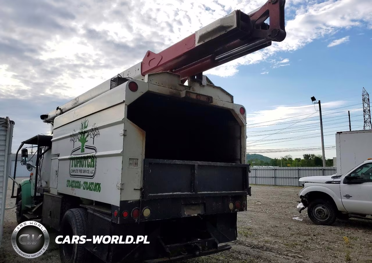 2000 International 4700 Forestry Bucket Truck VIN:1HTSCAAM2YH238178 - 3