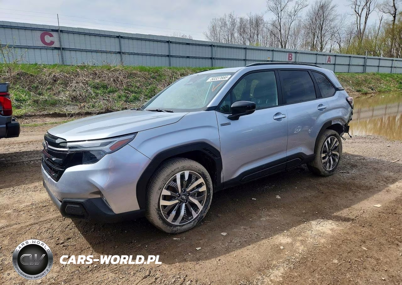 2025 Subaru Forester Touring – zdjęcie 1 z 13