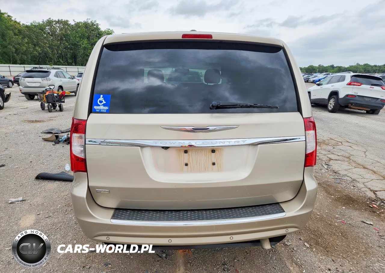 2014 Chrysler Town & Country Touring L VIN:2C4RC1CGXER113044 - 6