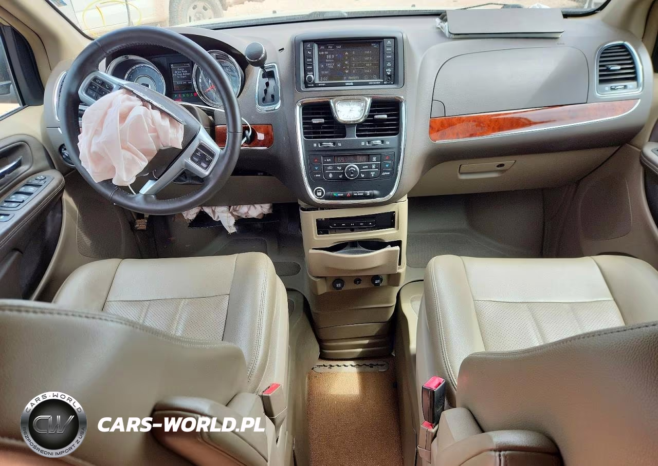 2014 Chrysler Town & Country Touring L VIN:2C4RC1CGXER113044 - 8