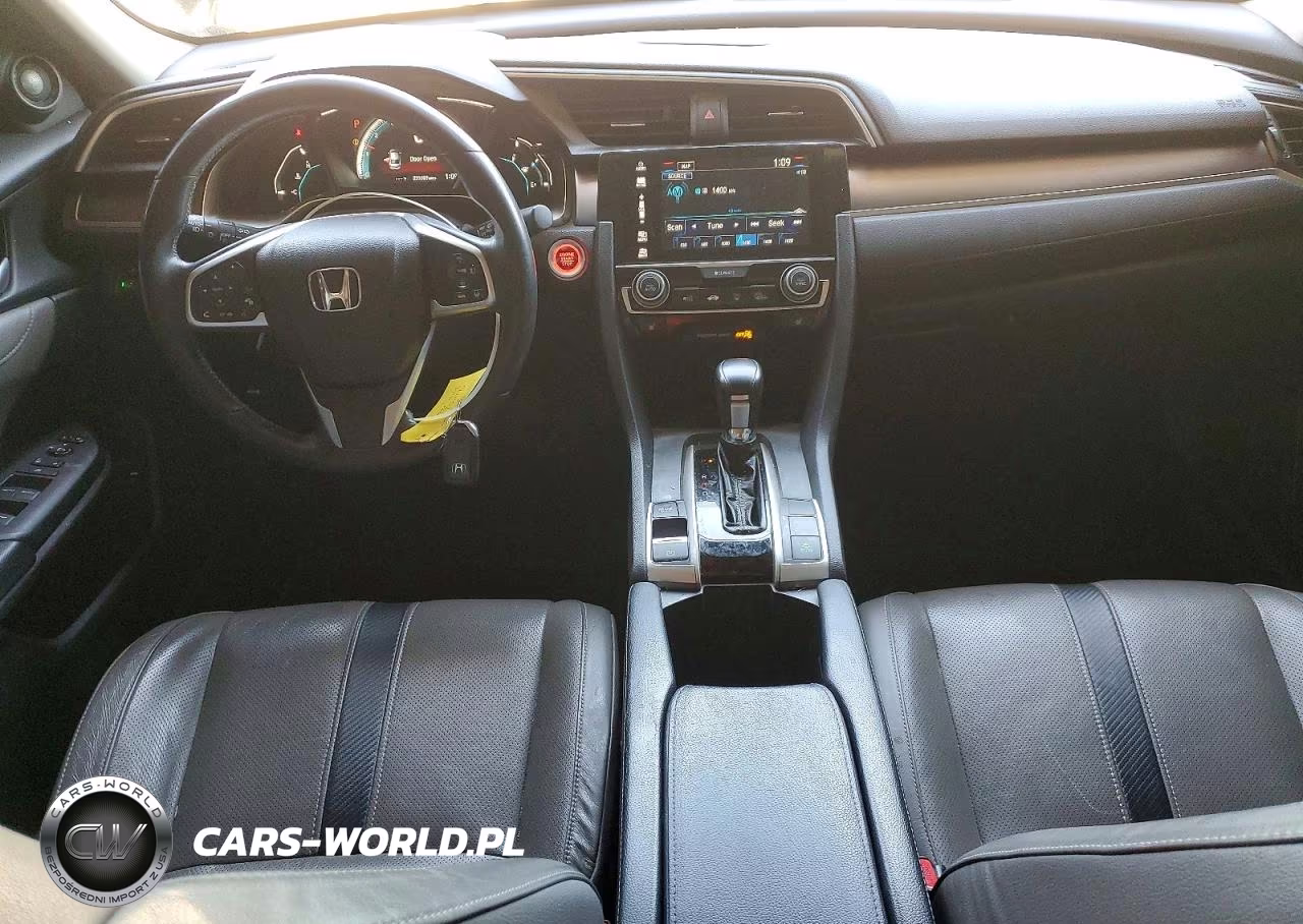 2017 Honda Civic Touring VIN:19XFC1F9XHE200979 - 8