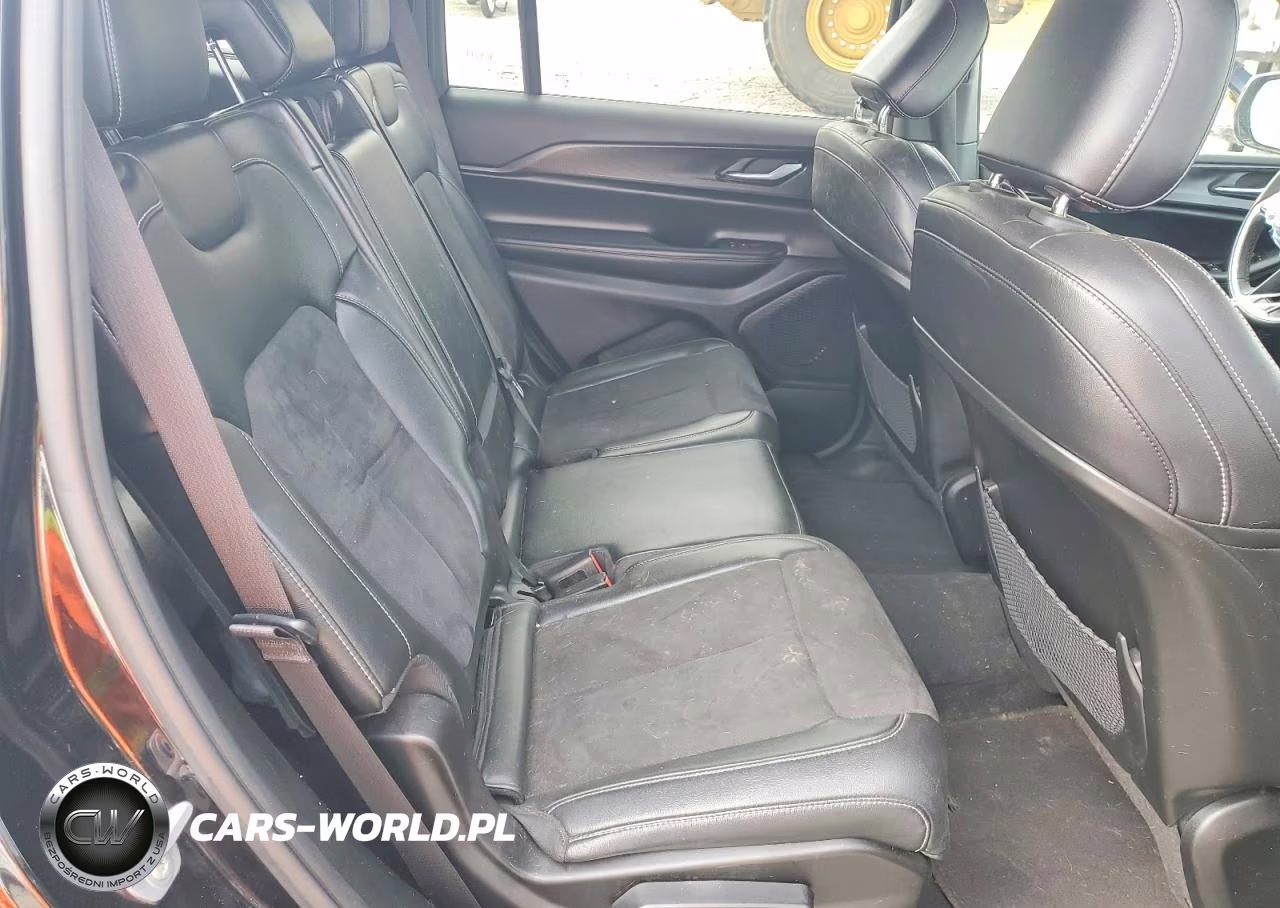 2023 Jeep Grand Cherokee L Laredo VIN:1C4RJKAG7P8822544 - 11