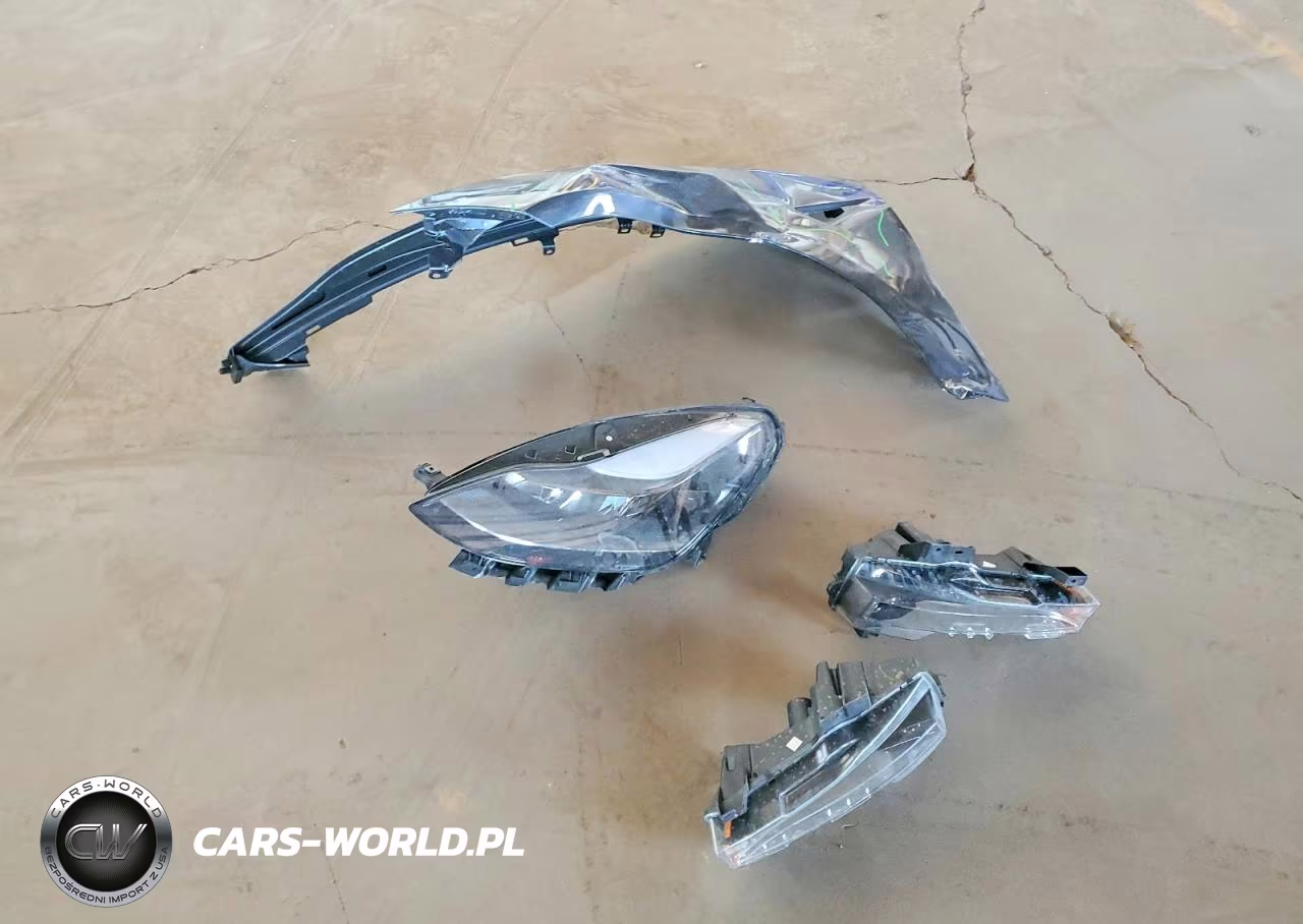 2023 Tesla Model 3 VIN:5YJ3E1EA1PF697695 - 12