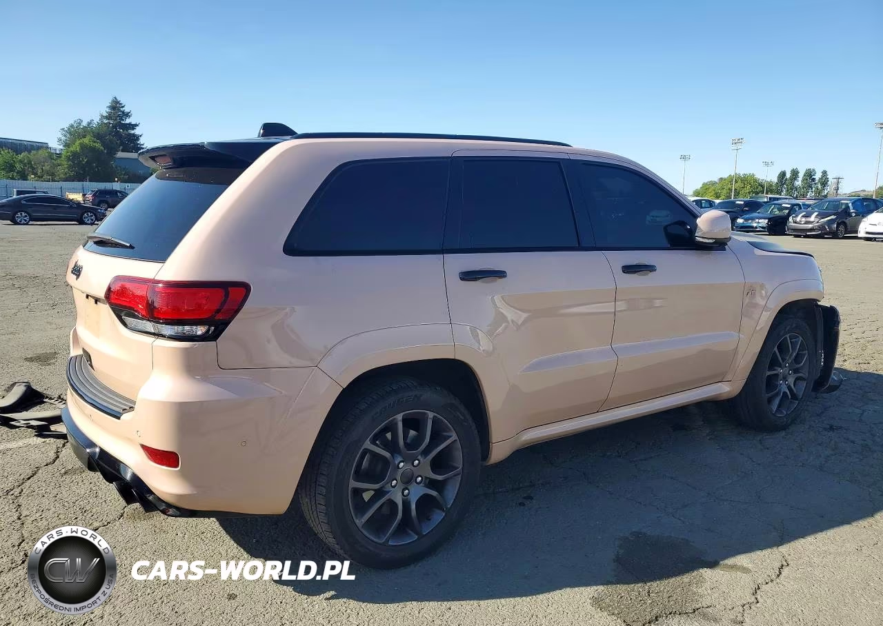 2019 Jeep Grand Cherokee Trackhawk VIN:1C4RJFN92KC549568 - 3