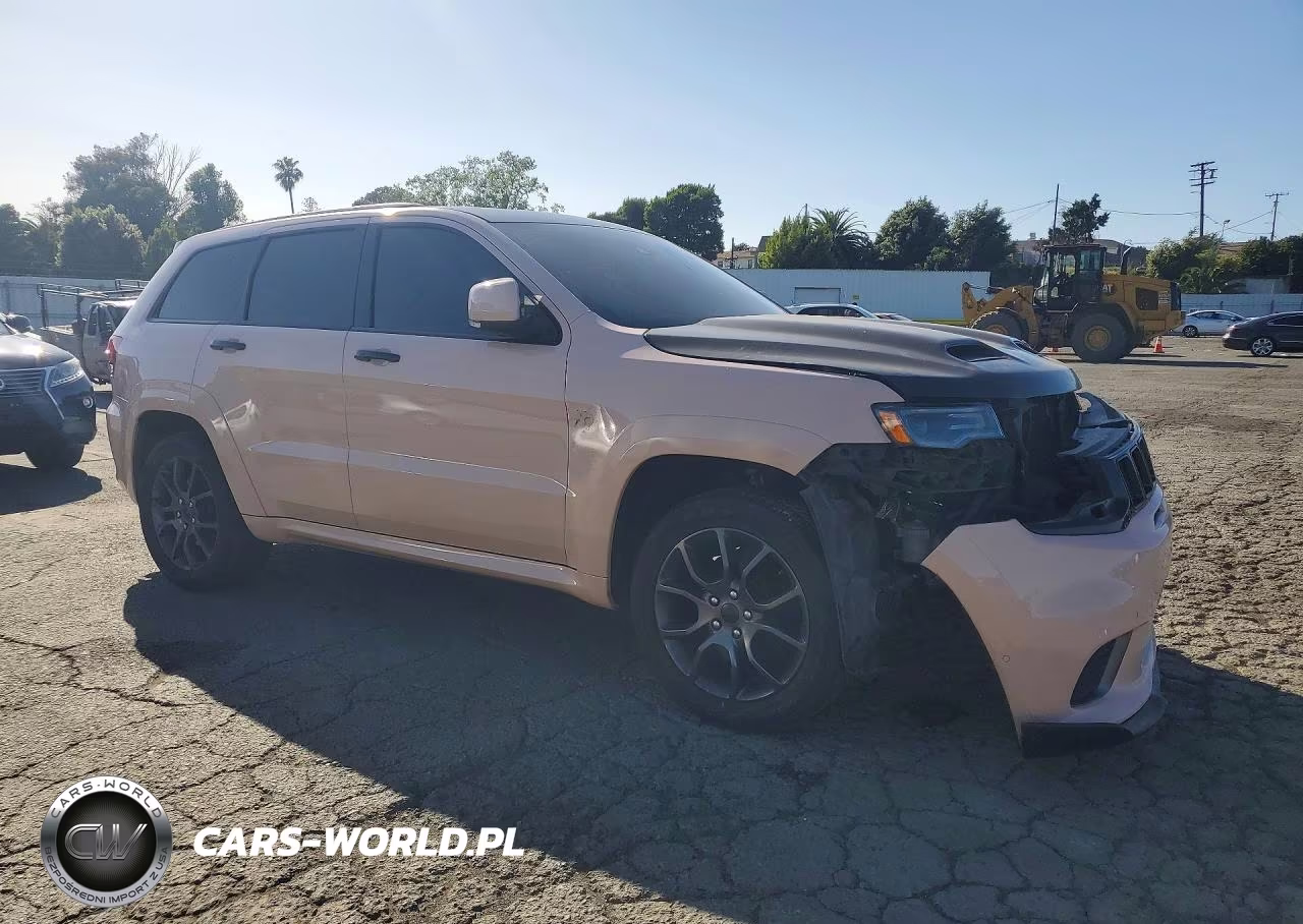 2019 Jeep Grand Cherokee Trackhawk VIN:1C4RJFN92KC549568 - 4