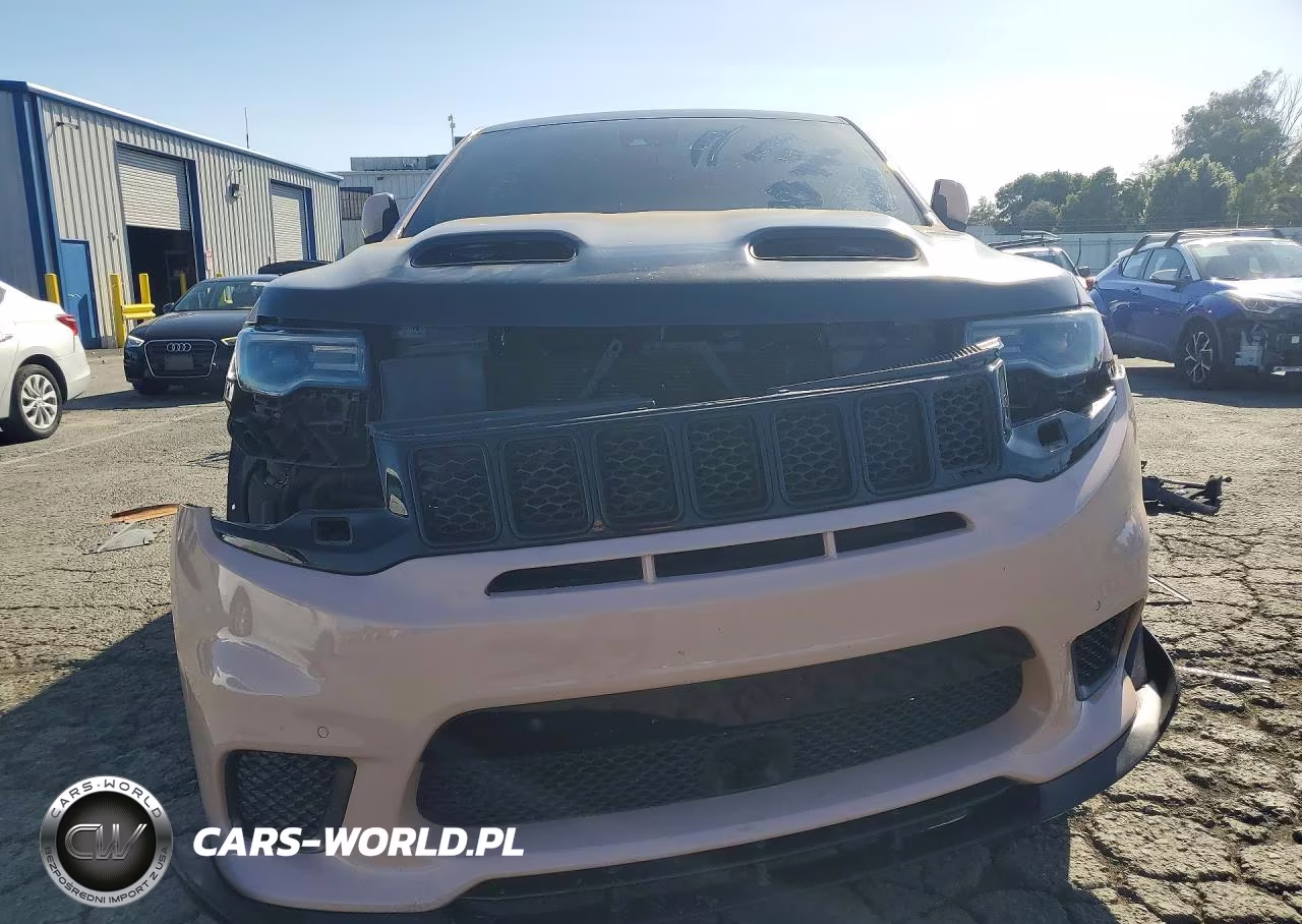 2019 Jeep Grand Cherokee Trackhawk VIN:1C4RJFN92KC549568 - 5