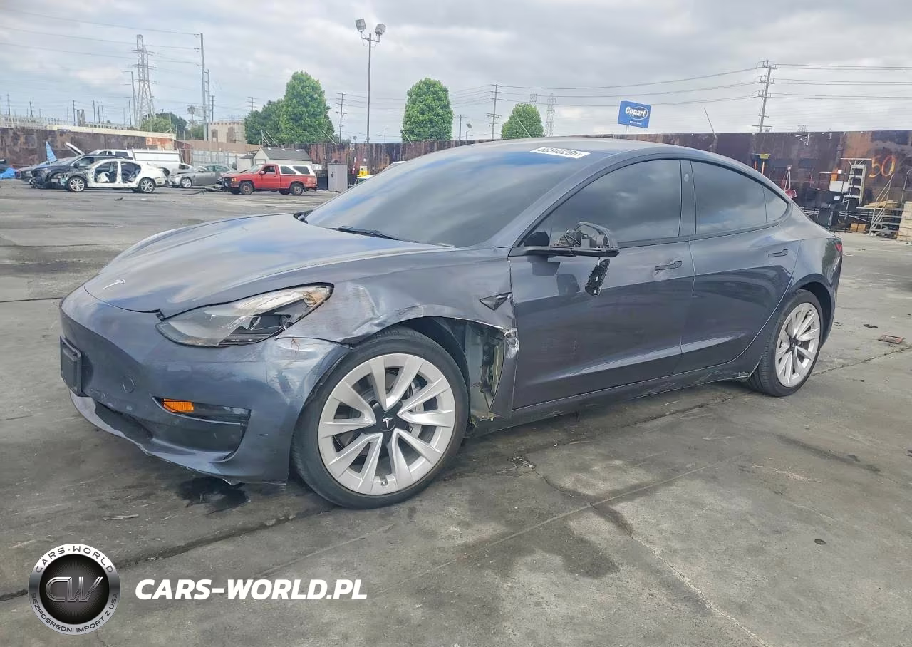 2022 Tesla Model 3 – zdjęcie 1 z 12