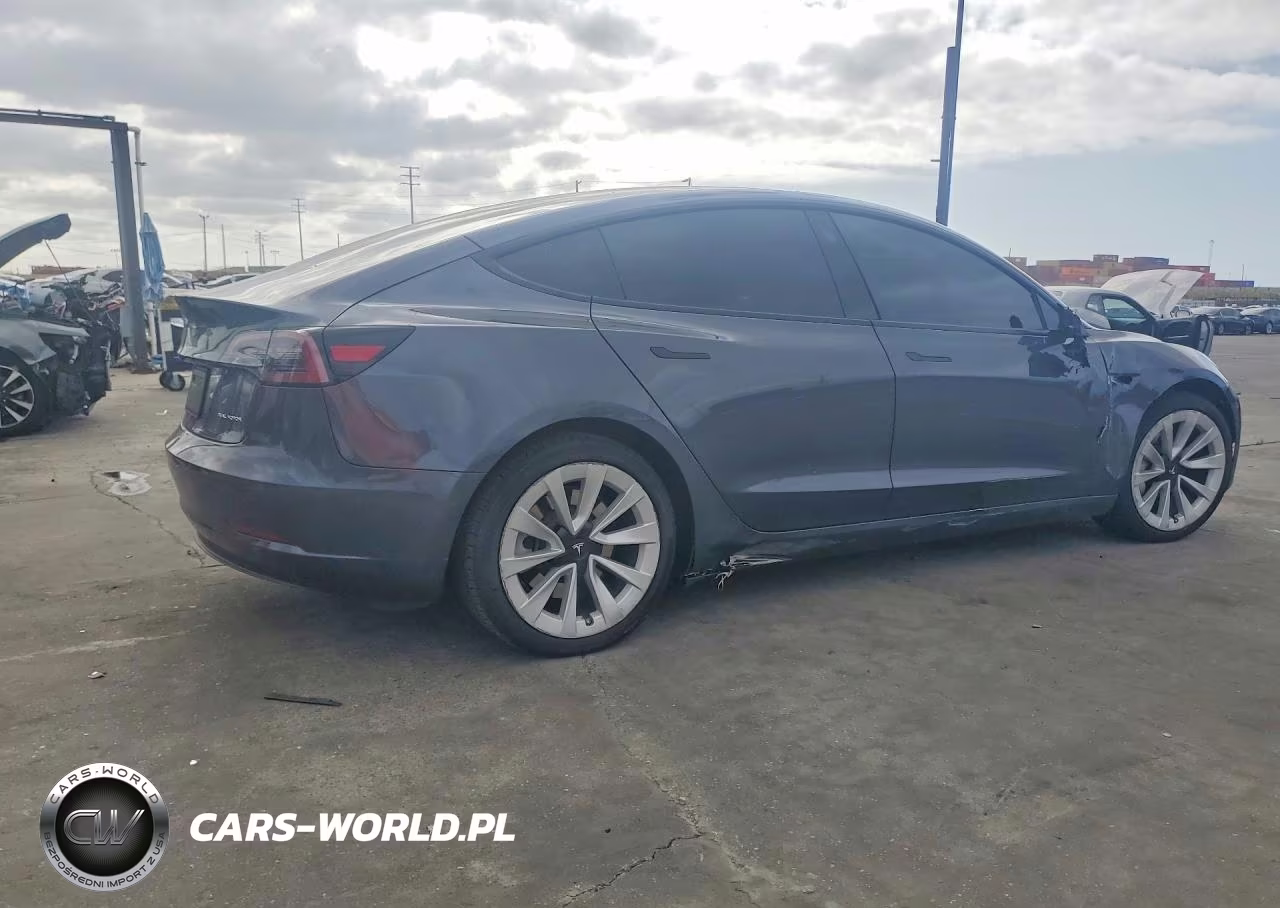 2022 Tesla Model 3 VIN:5YJ3E1EB8NF354985 - 3