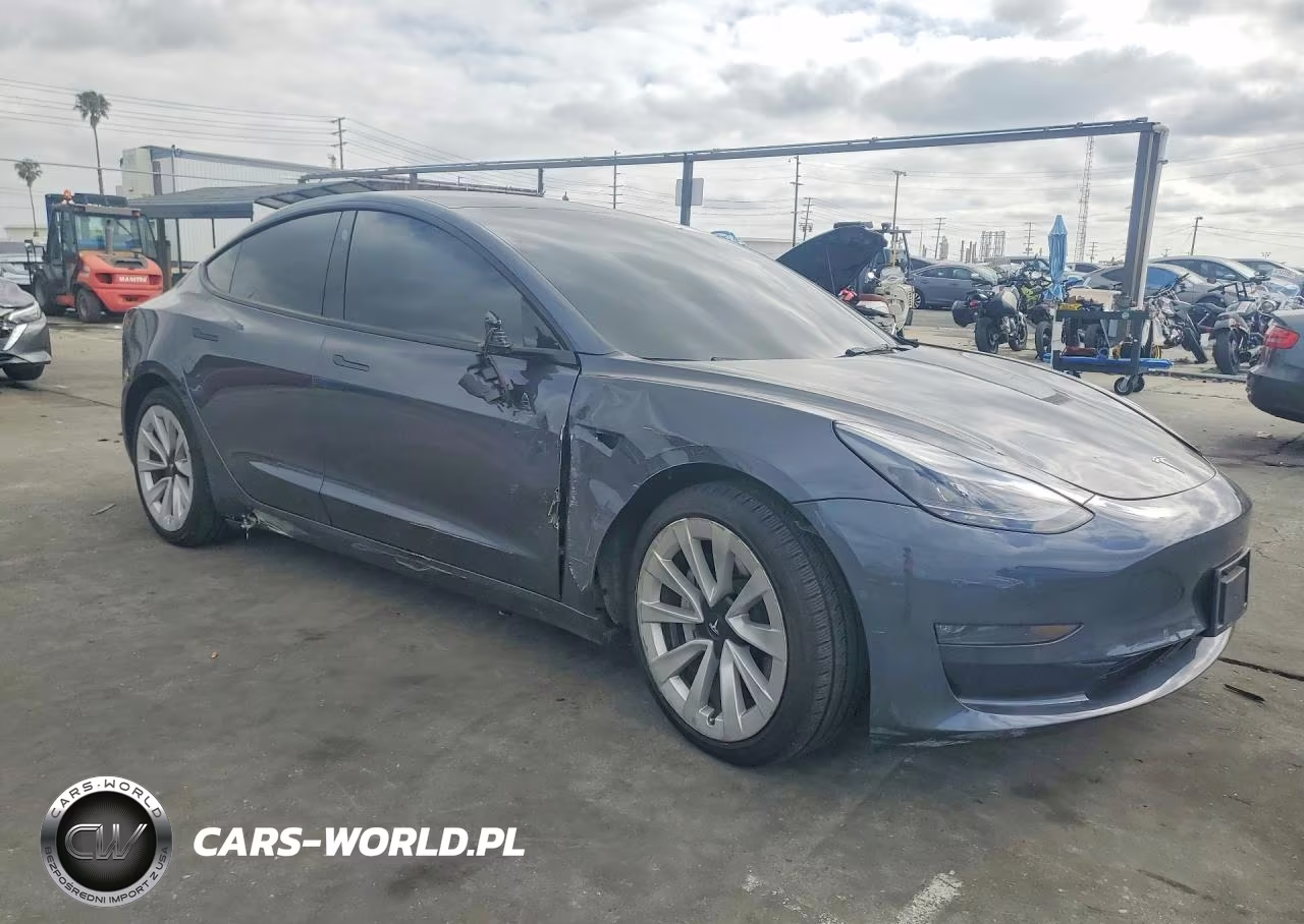 2022 Tesla Model 3 VIN:5YJ3E1EB8NF354985 - 4