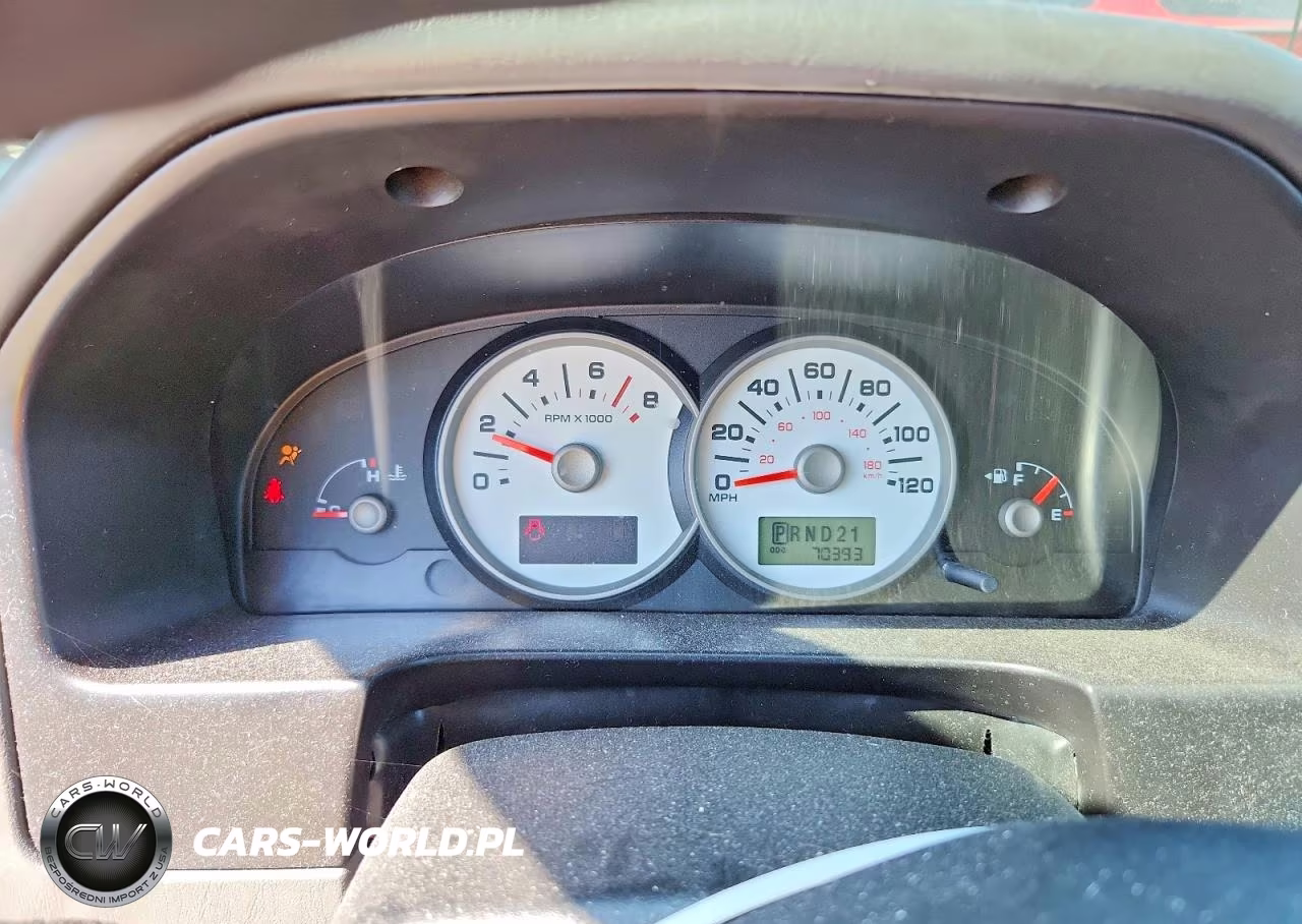 2005 Ford Escape Xls VIN:1FMYU92Z75KA16095 - 9