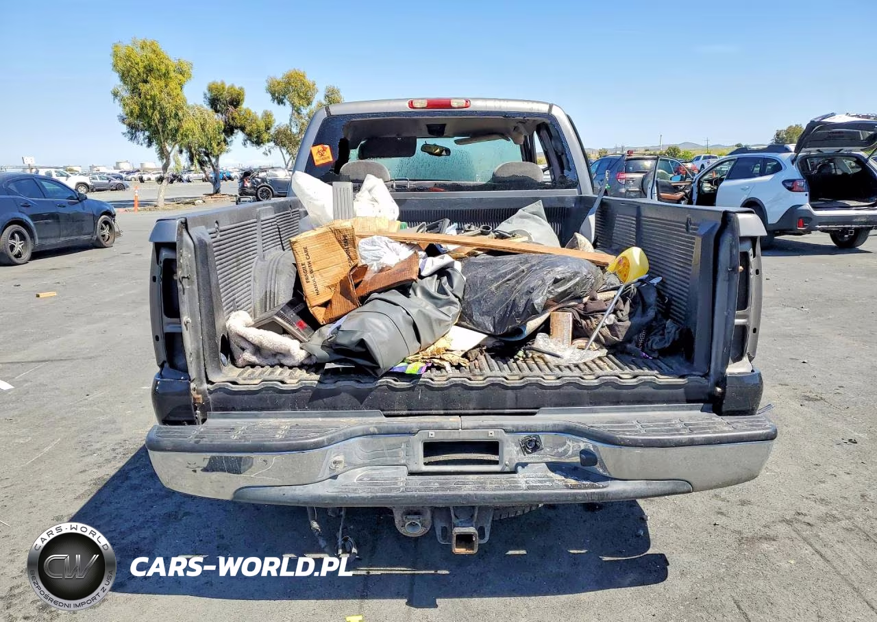 2007 GMC Sierra C2500 Heavy Duty VIN:1GTHC29U17E150028 - 6