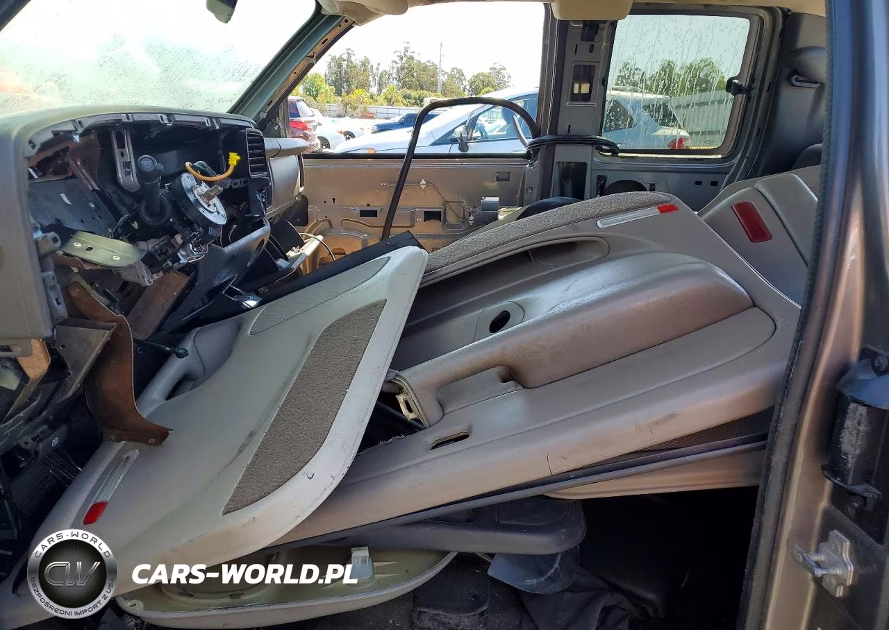 2007 GMC Sierra C2500 Heavy Duty VIN:1GTHC29U17E150028 - 7