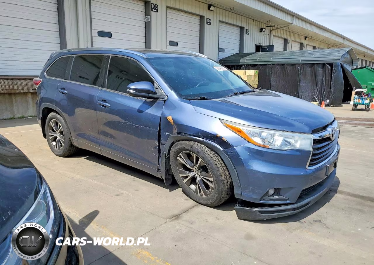 2016 Toyota Highlander Xle VIN:5TDJKRFH4GS322812 - 4