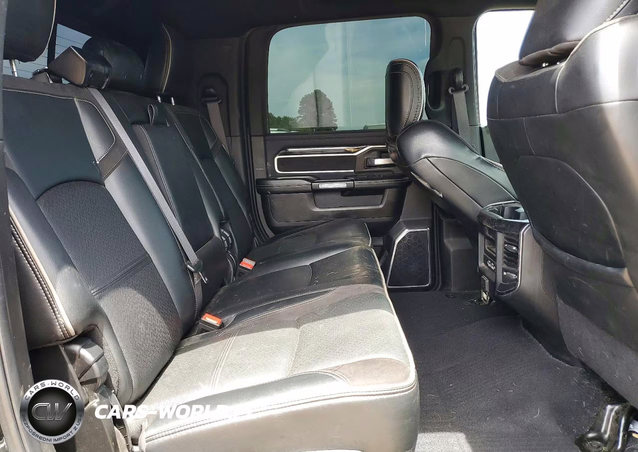 2019 Ram 3500 Laramie VIN:3C63RRML9KG536852 - 10