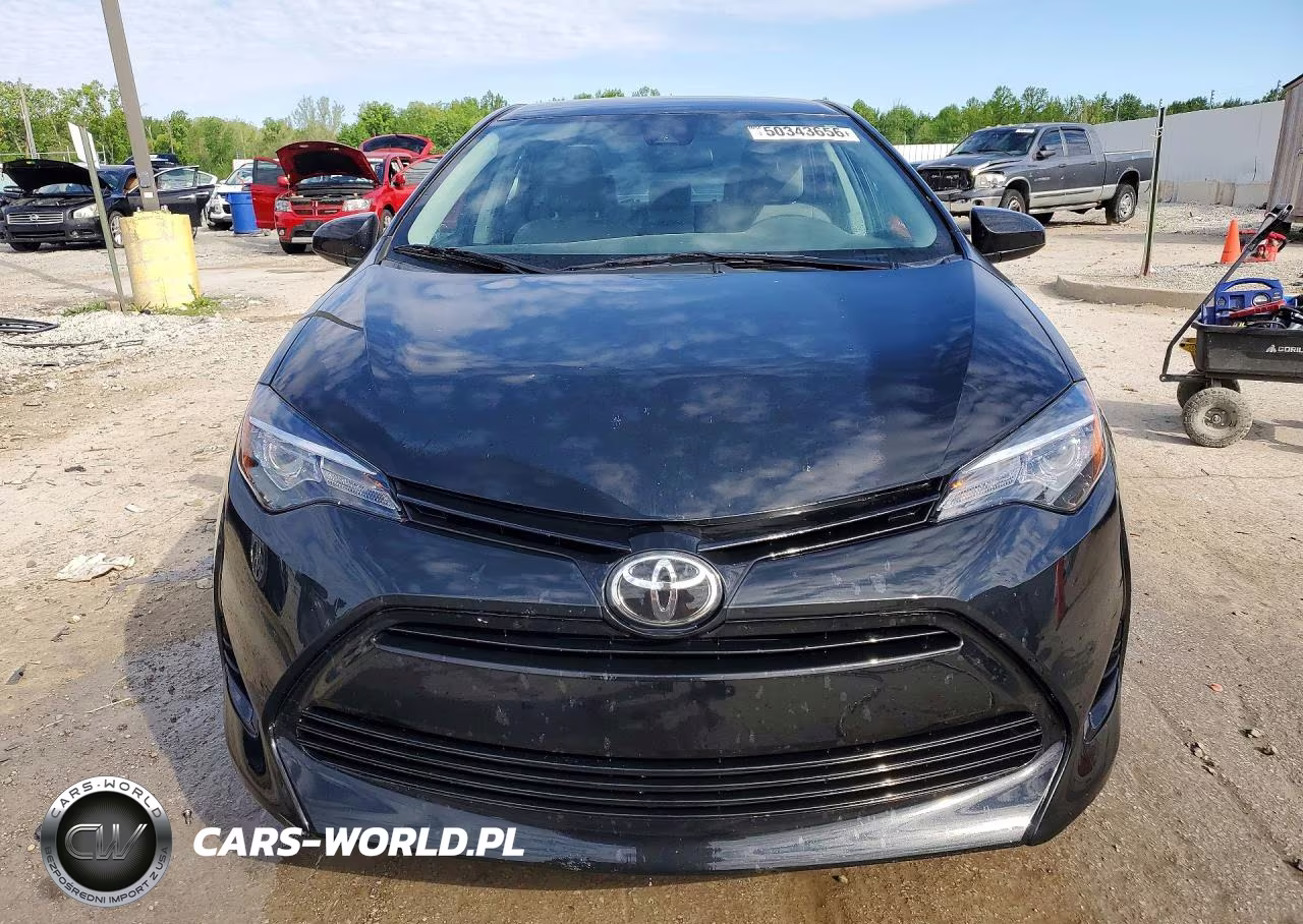 2017 Toyota Corolla Le VIN:2T1BURHE0HC940110 - 5