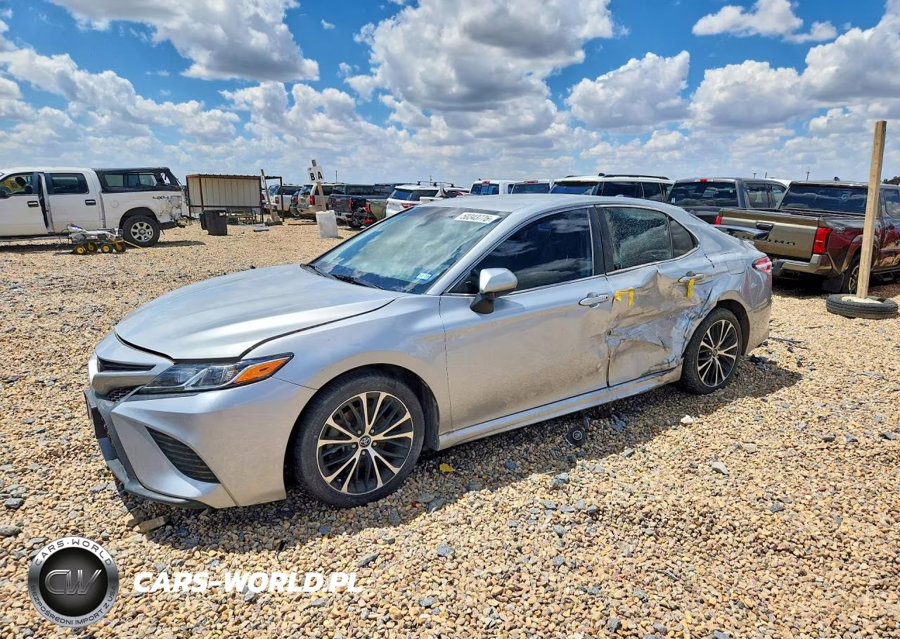 2020 Toyota Camry Se
