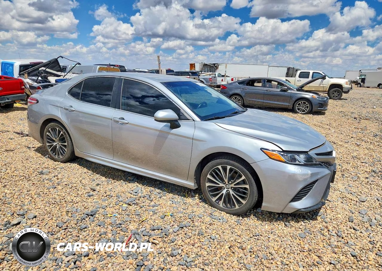 2020 Toyota Camry Se VIN:4T1G11AK7LU355497 - 4