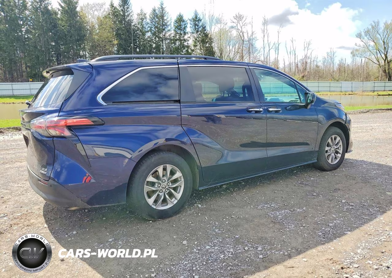 2022 Toyota Sienna Xle VIN:5TDYSKFC3NS043231 - 3