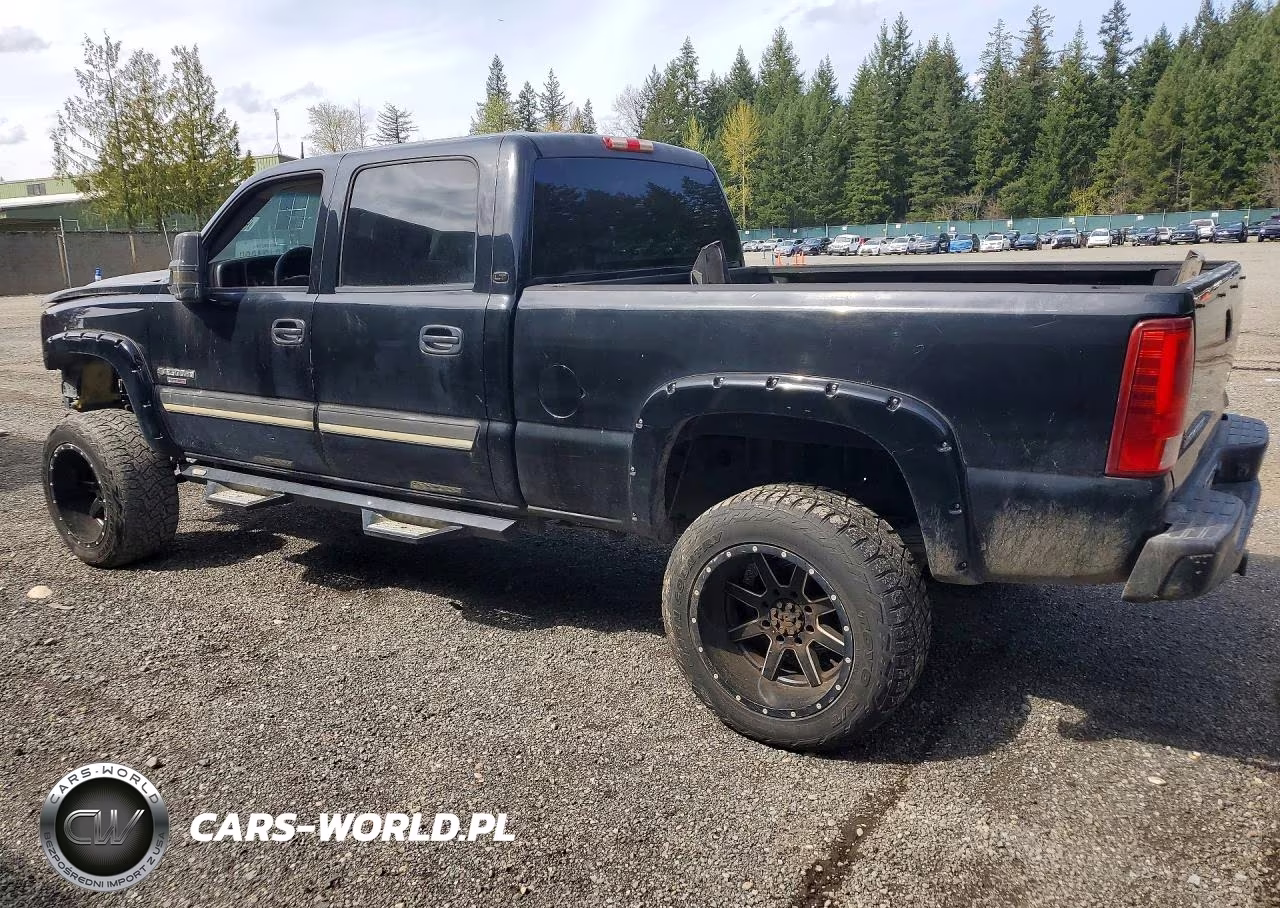 2005 Chevrolet Silverado C2500 Heavy Duty VIN:1GCHC23215F937706 - 2