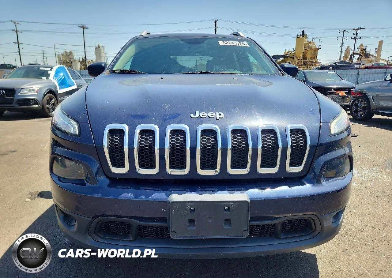 2016 Jeep Cherokee Latitude VIN:1C4PJMCB2GW130529 - 5