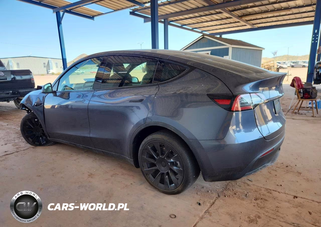 2023 Tesla Model Y VIN:7SAYGDEE1PA154822 - 2