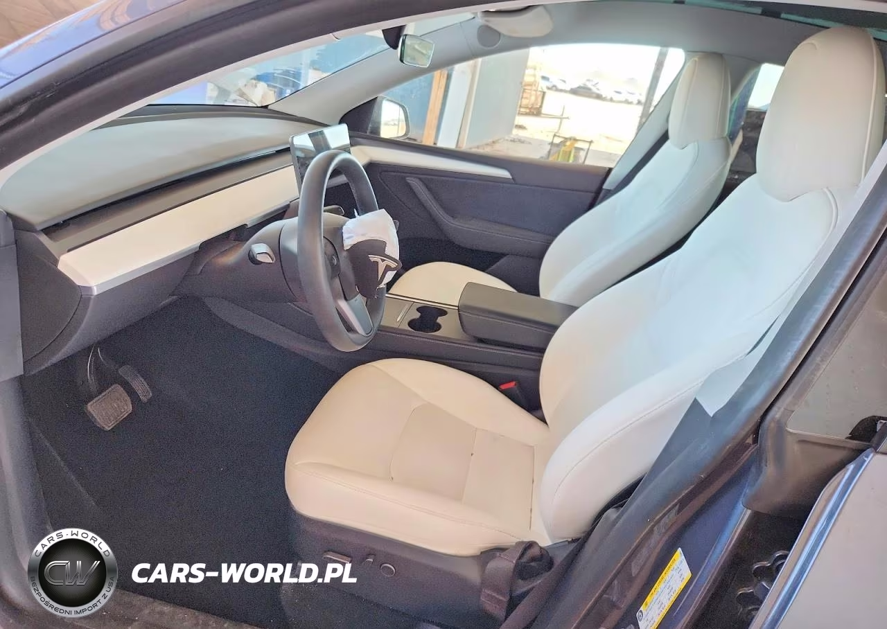 2023 Tesla Model Y VIN:7SAYGDEE1PA154822 - 7