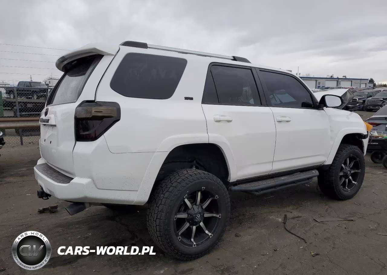 2019 Toyota 4Runner Sr5-Sr5 Premium VIN:JTEBU5JR1K5718763 - 3