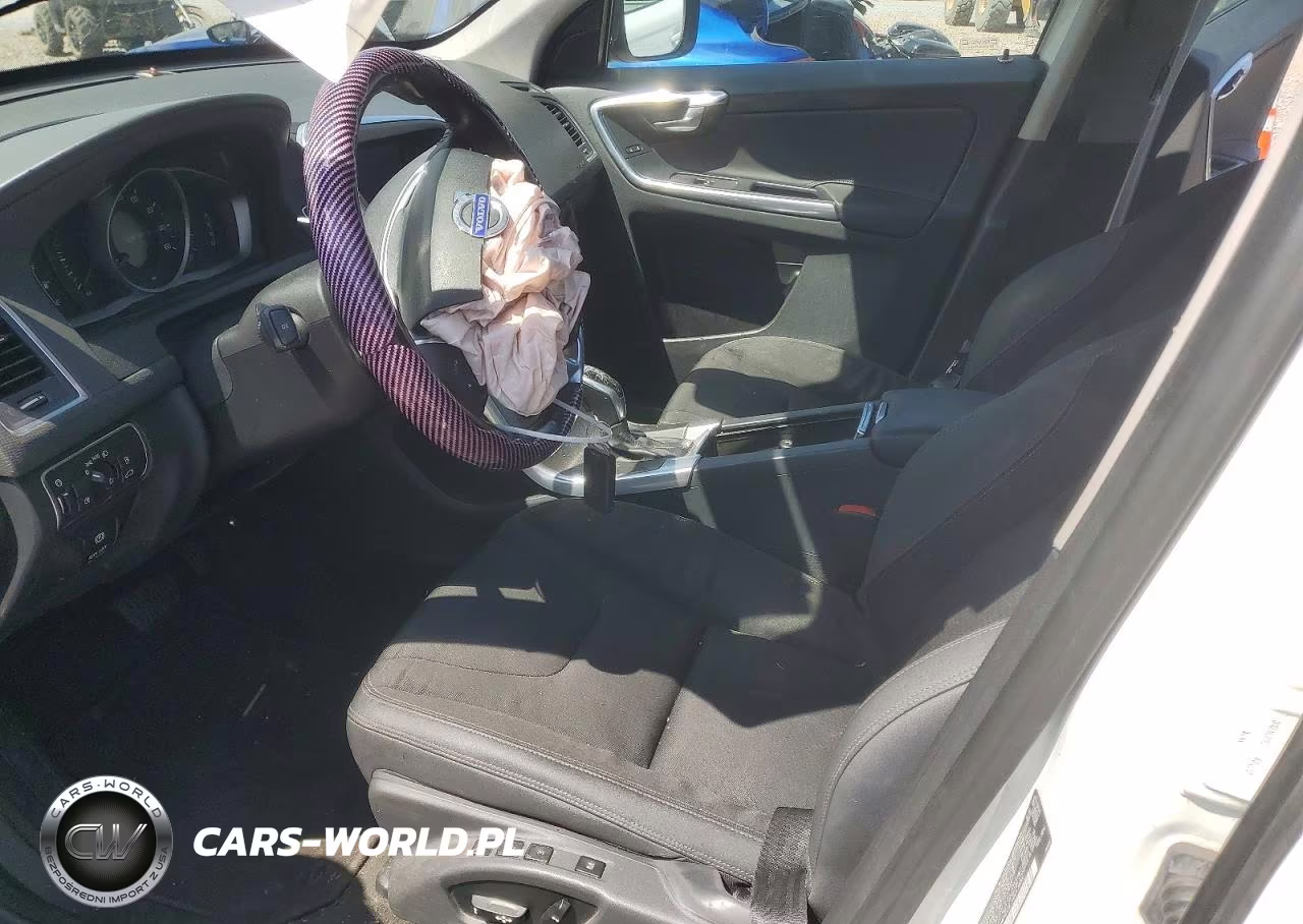 2015 Volvo Xc60 T5 VIN:YV440MDJ8F2682437 - 7