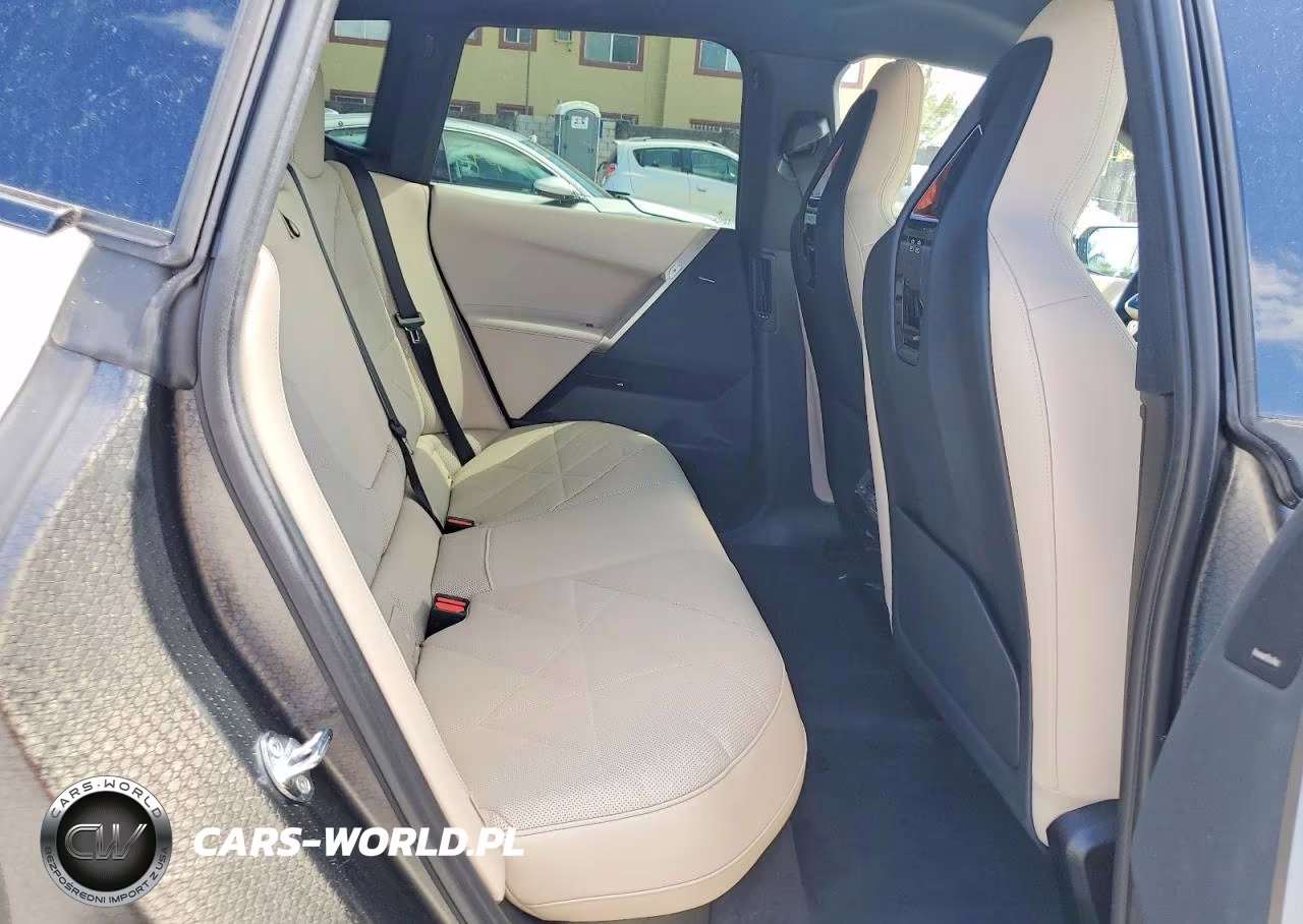 2023 BMW Ix xDrive50 VIN:WB523CF0XPCM64118 - 11