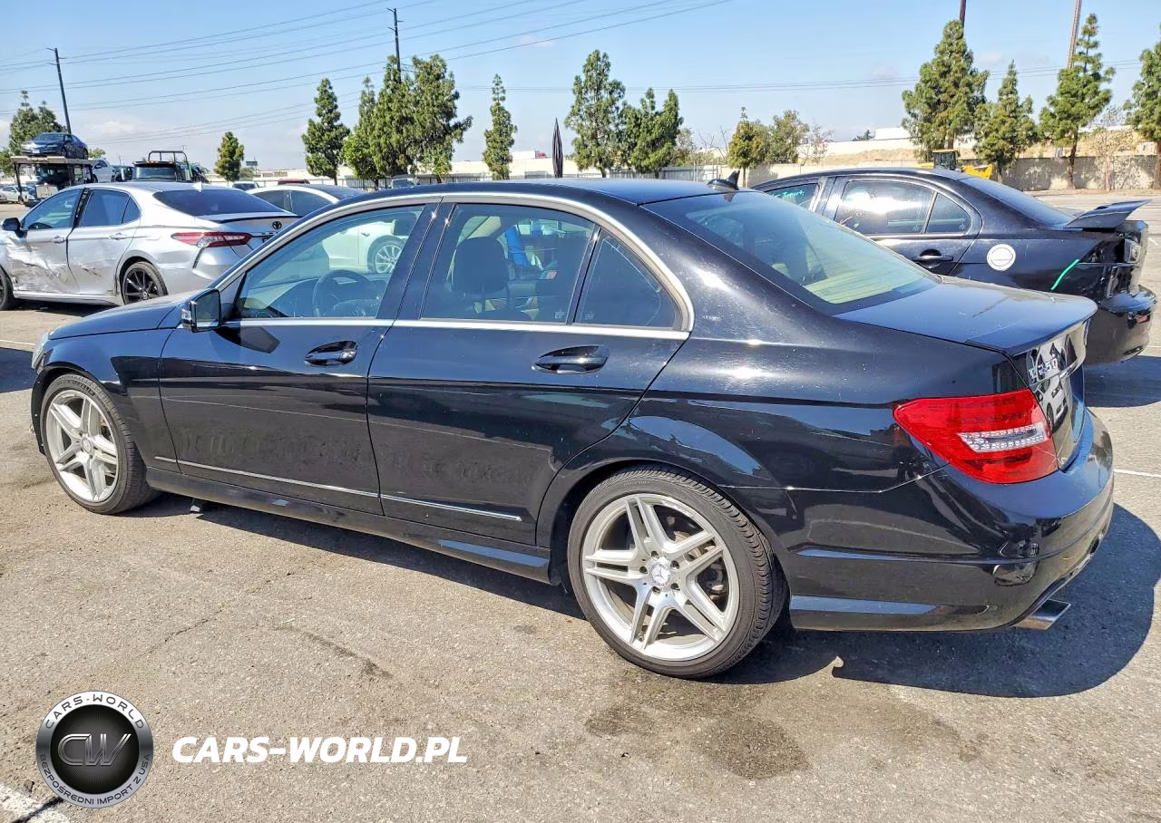 2013 Mercedes-Benz C 250 VIN:WDDGF4HB3DR294009 - 2