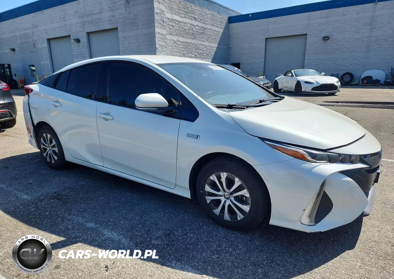 2020 Toyota Prius Prime Le VIN:JTDKARFP4L3142336 - 4