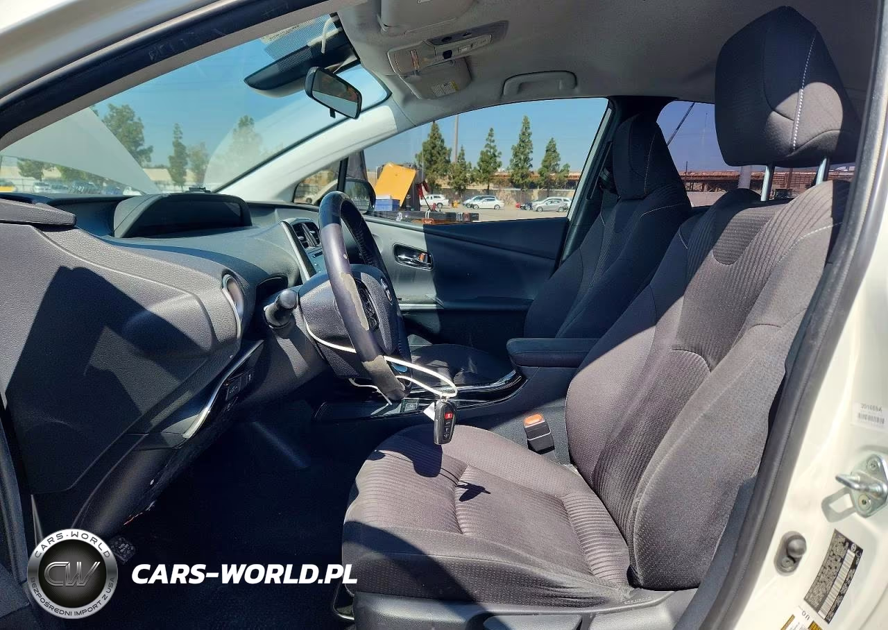 2020 Toyota Prius Prime Le VIN:JTDKARFP4L3142336 - 7