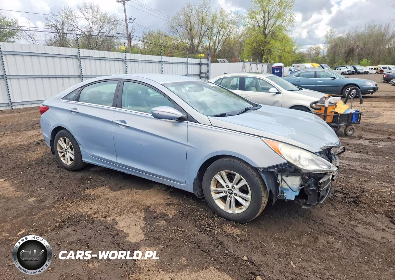2011 Hyundai Sonata Gls VIN:5NPEB4ACXBH200163 - 4
