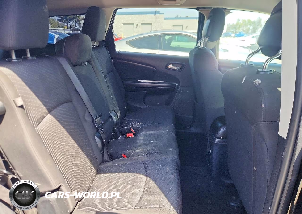 2018 Dodge Journey Se VIN:3C4PDCAB8JT529267 - 10