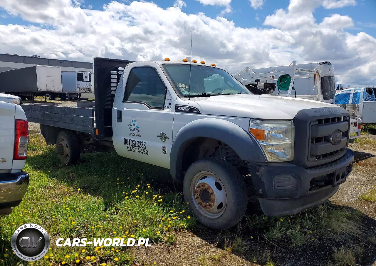 2015 Ford F550 Super Duty VIN:1FDUF5GT9FEA97977 - 4