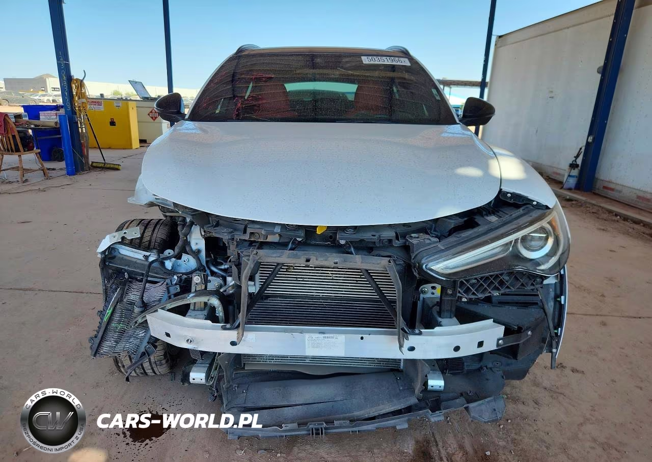 2022 Alfa Romeo Stelvio Ti VIN:ZASPAKBN6N7D31459 - 5