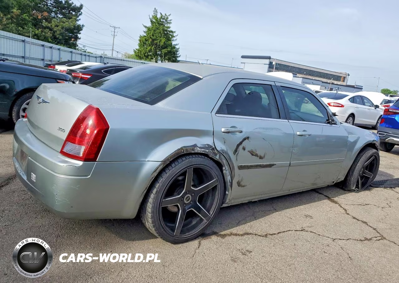 2005 Chrysler 300 VIN:2C3JA43R05H569554 - 3