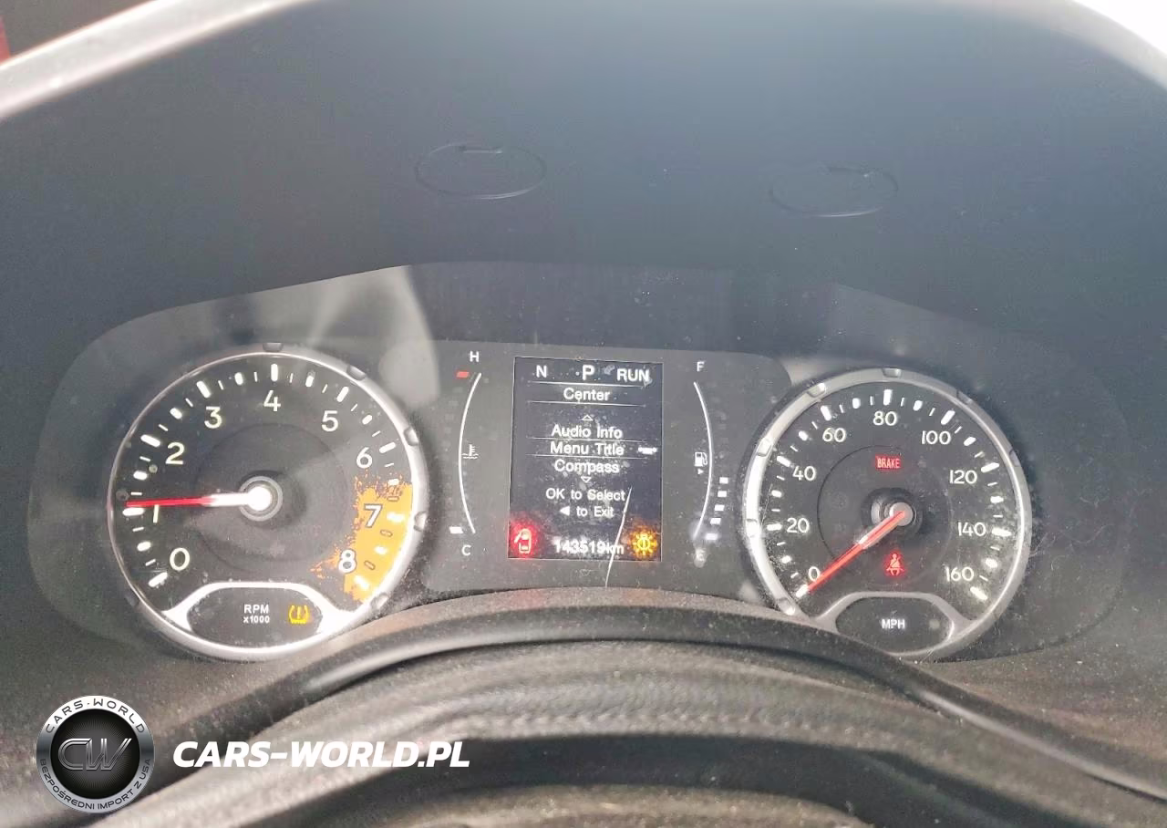 2018 Jeep Renegade Latitude VIN:ZACCJABB4JPH34604 - 9
