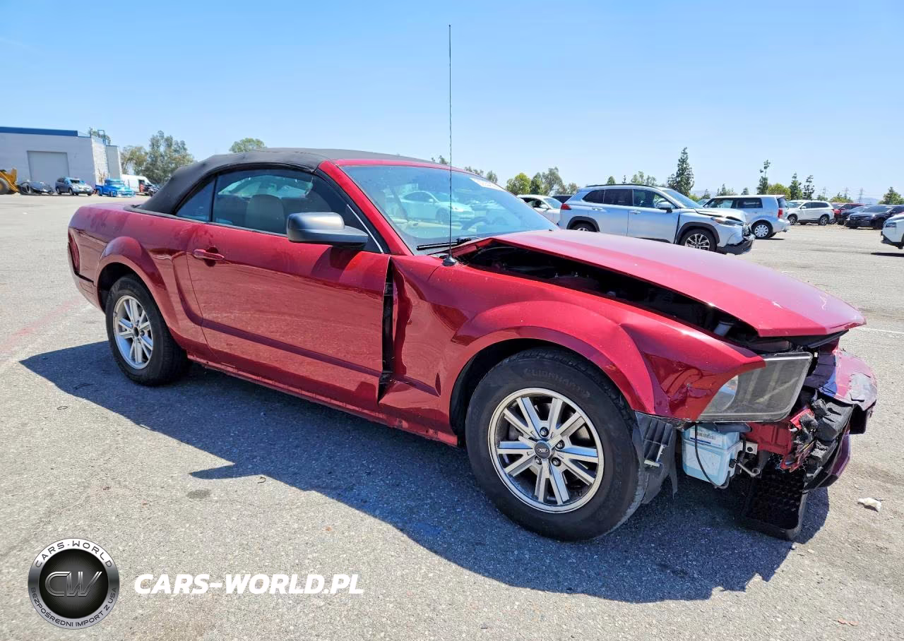 2008 Ford Mustang VIN:1ZVHT84N185131528 - 4
