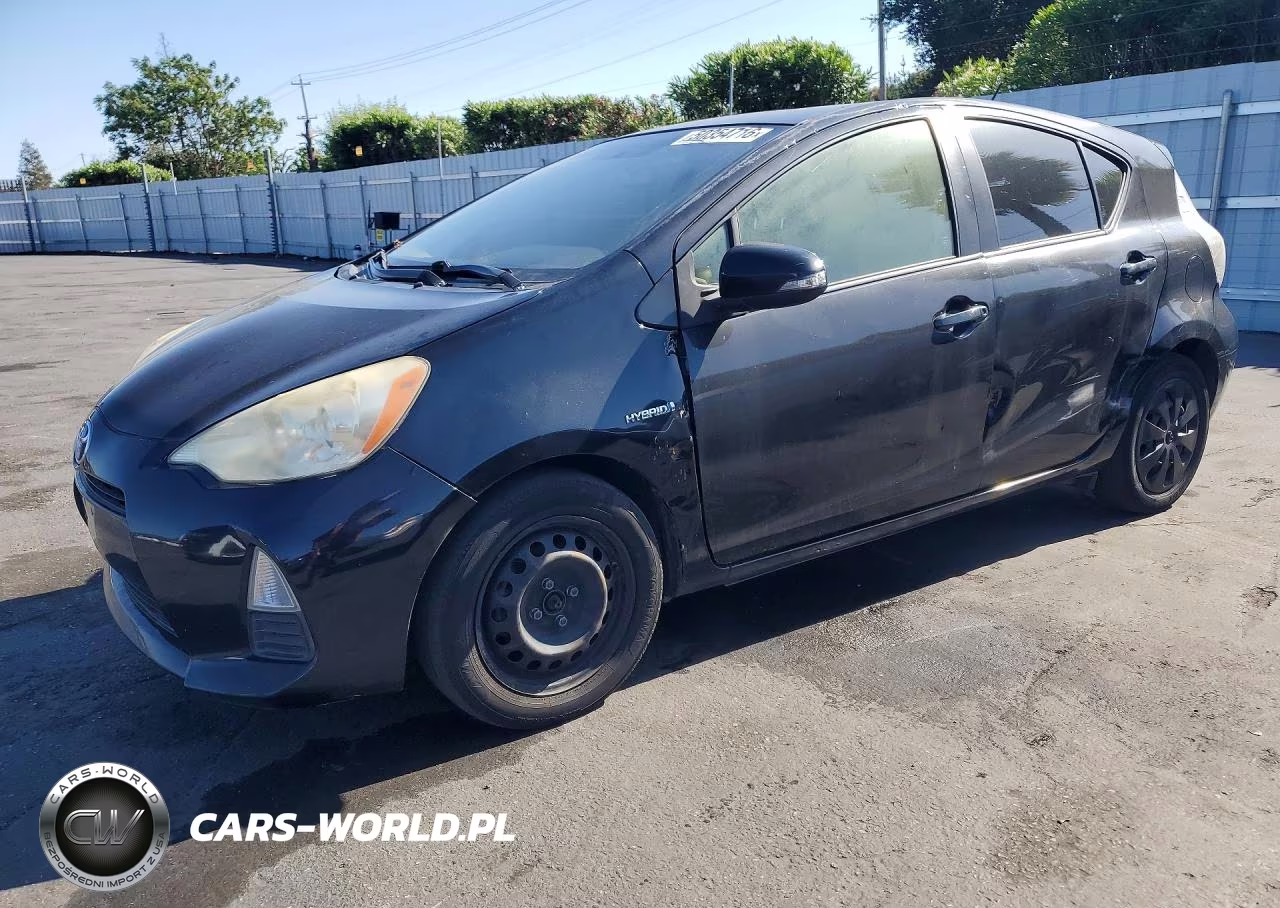 2013 Toyota Prius C Two
