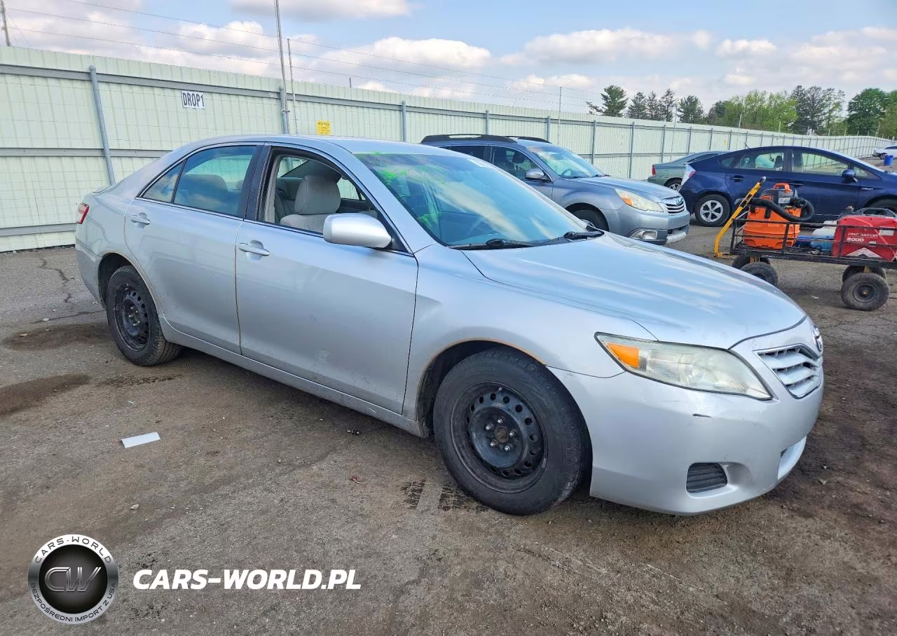2011 Toyota Camry Le VIN:4T1BF3EK0BU720070 - 4