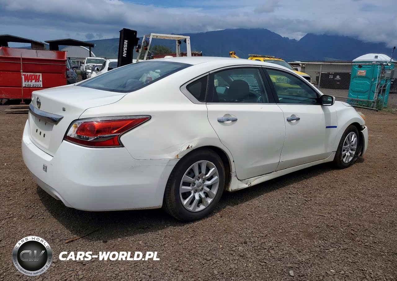 2015 Niss Altima VIN:1N4AL3AP1FN386082 - 3